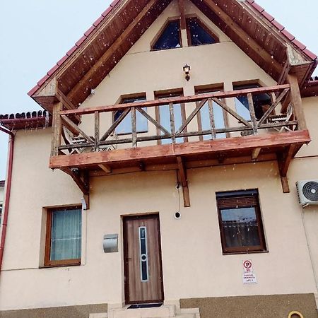 Appartement Casa Cu Balcon à Braşov Extérieur photo