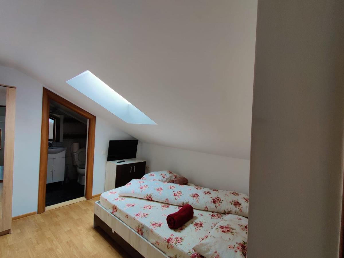 Appartement Casa Cu Balcon à Braşov Extérieur photo