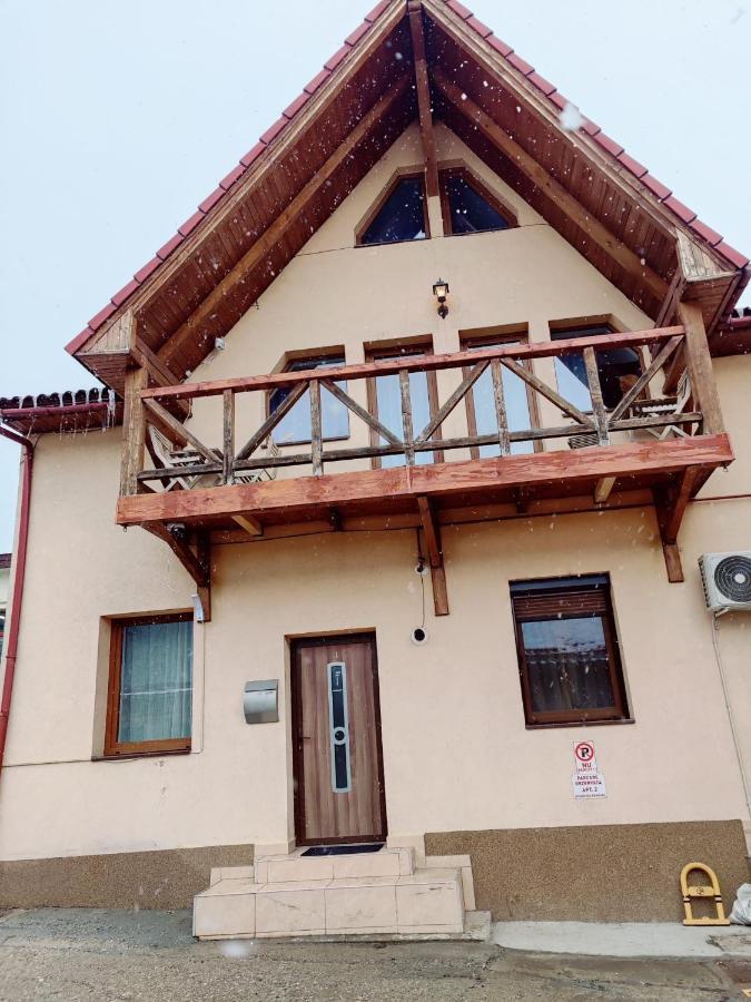 Appartement Casa Cu Balcon à Braşov Extérieur photo